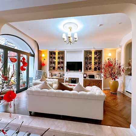 Moon Homestay Thon Kim Long Екстериор снимка