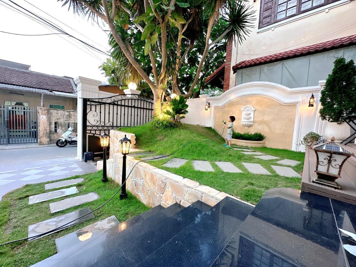 Moon Homestay Thon Kim Long Екстериор снимка