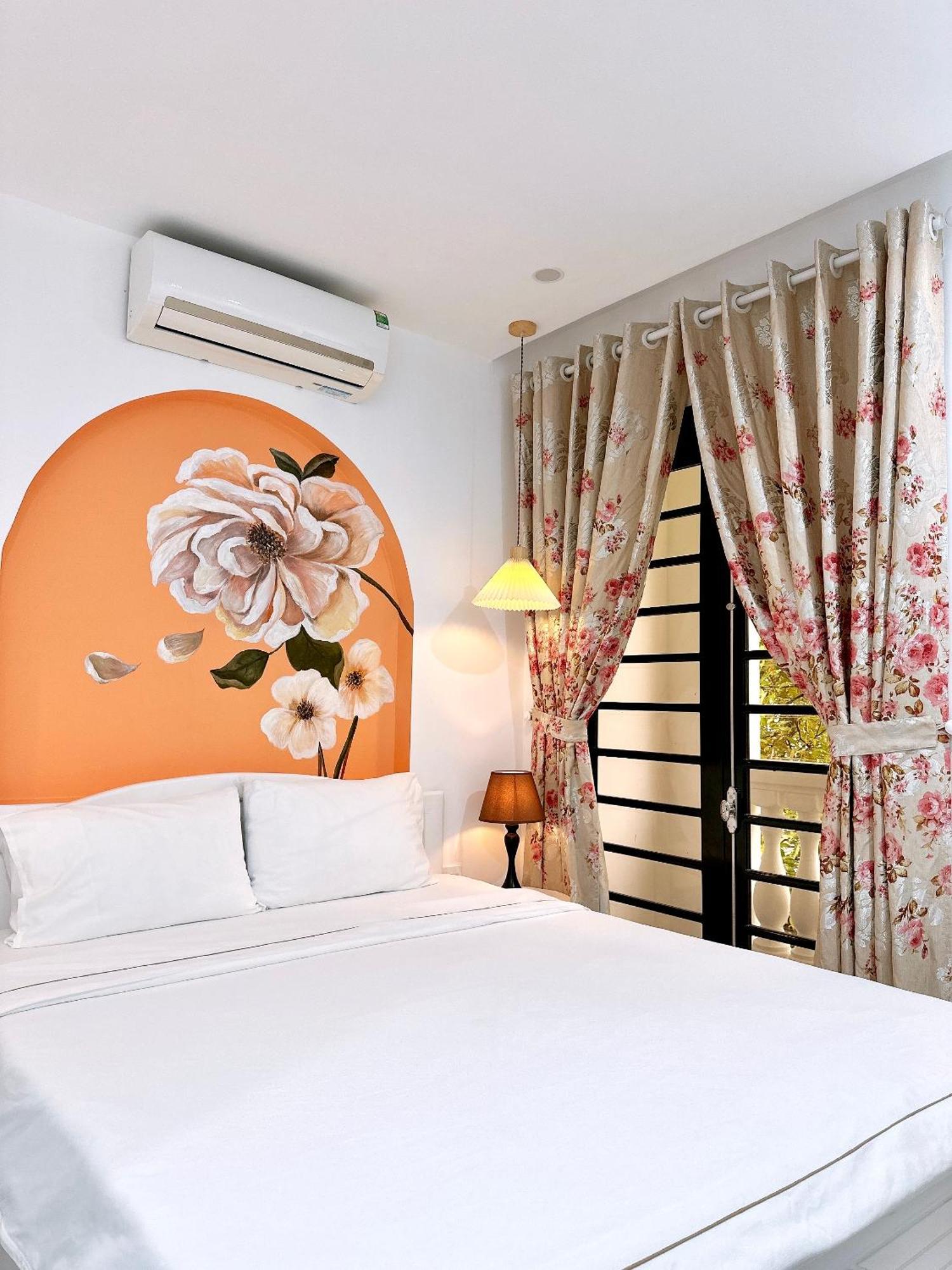 Moon Homestay Thon Kim Long Екстериор снимка