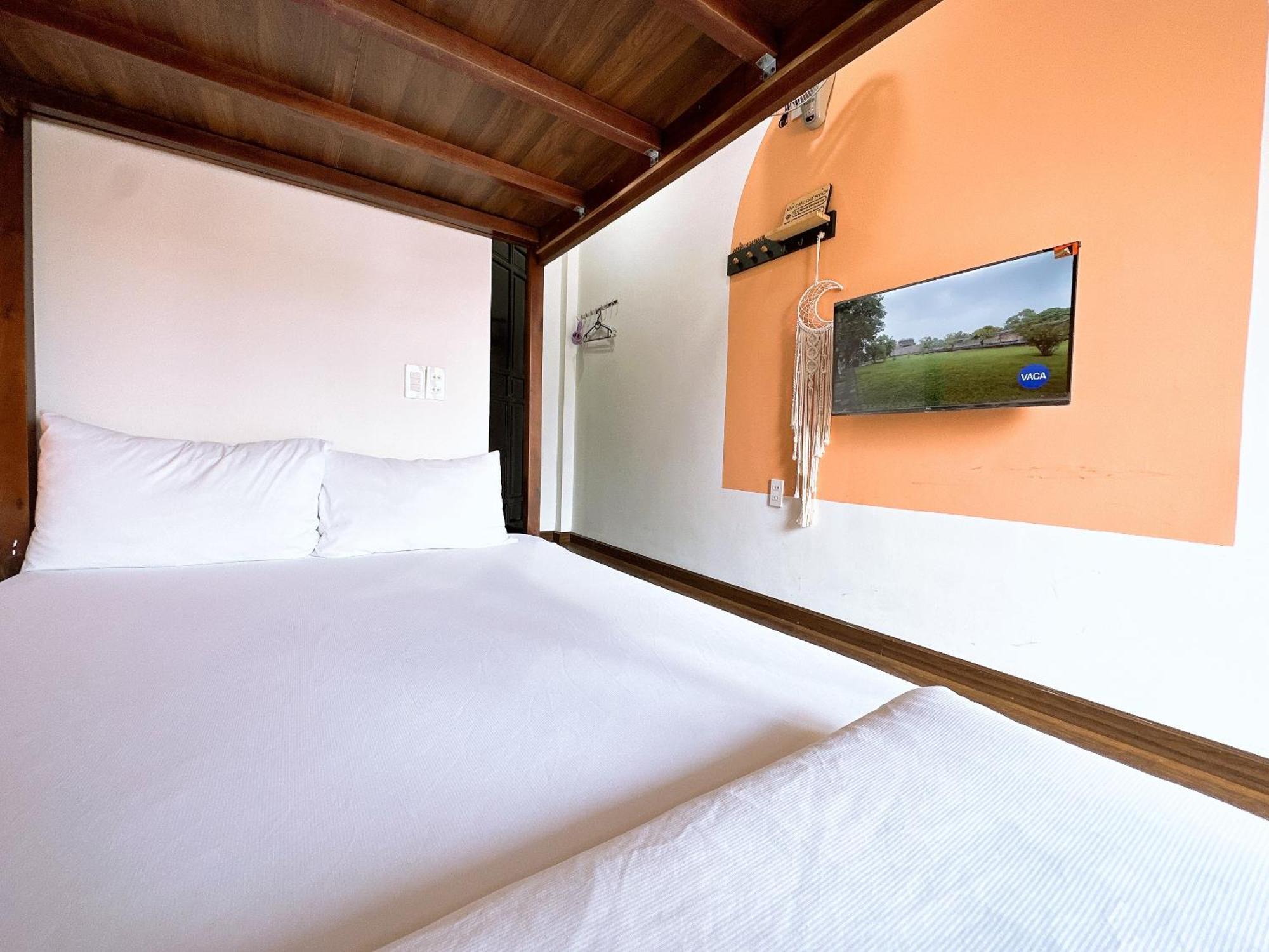 Moon Homestay Thon Kim Long Екстериор снимка