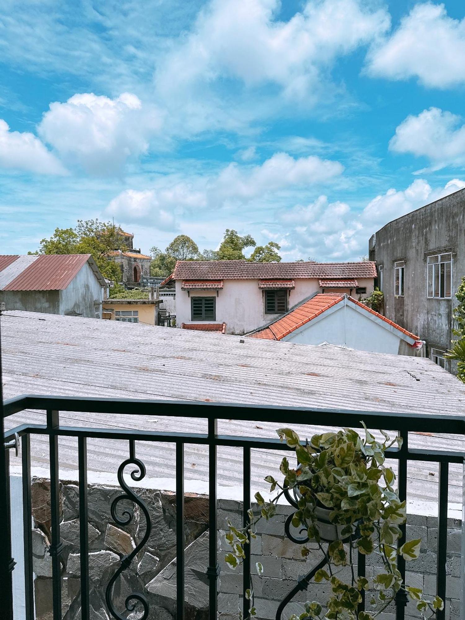 Moon Homestay Thon Kim Long Екстериор снимка