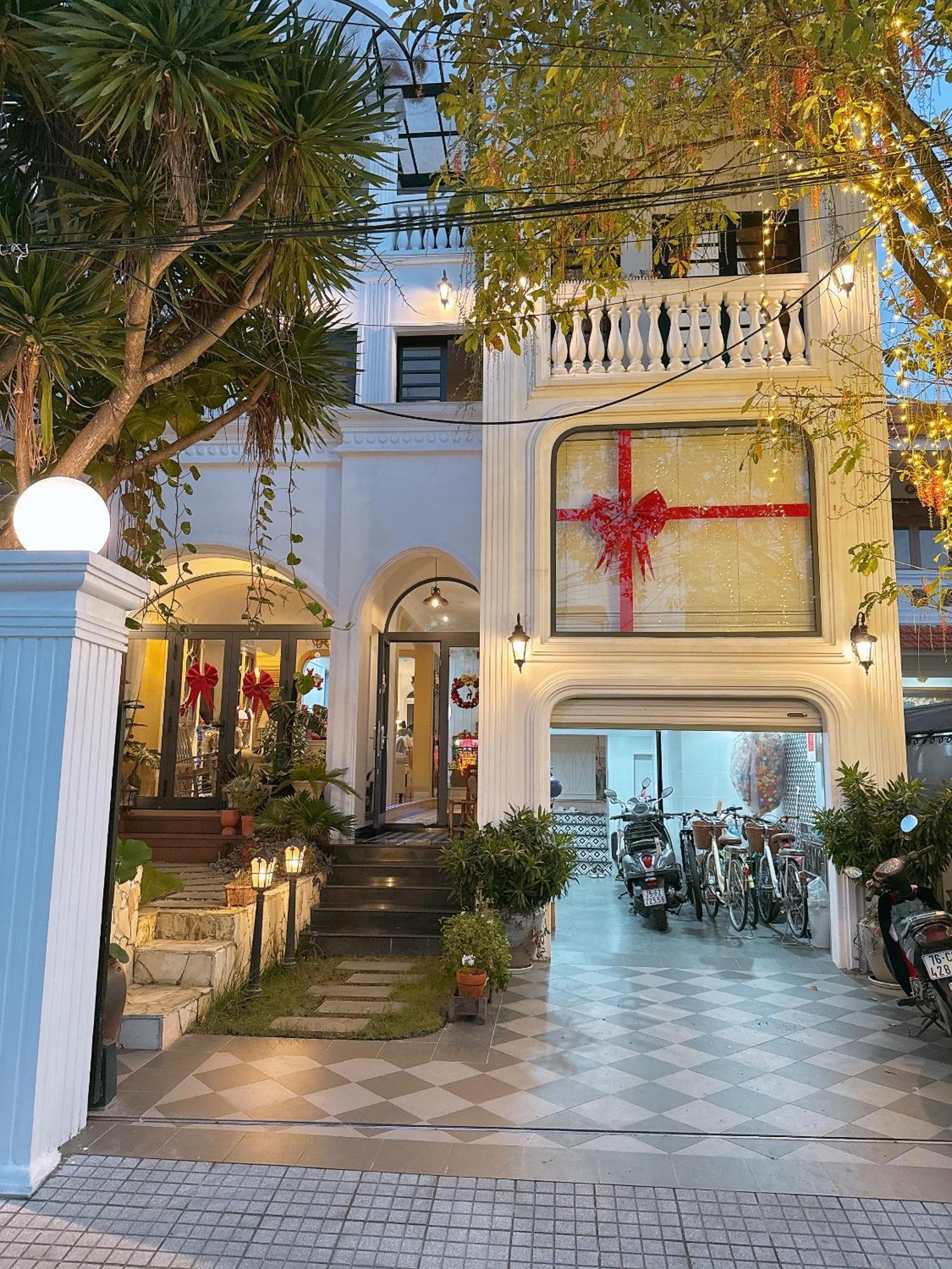 Moon Homestay Thon Kim Long Екстериор снимка
